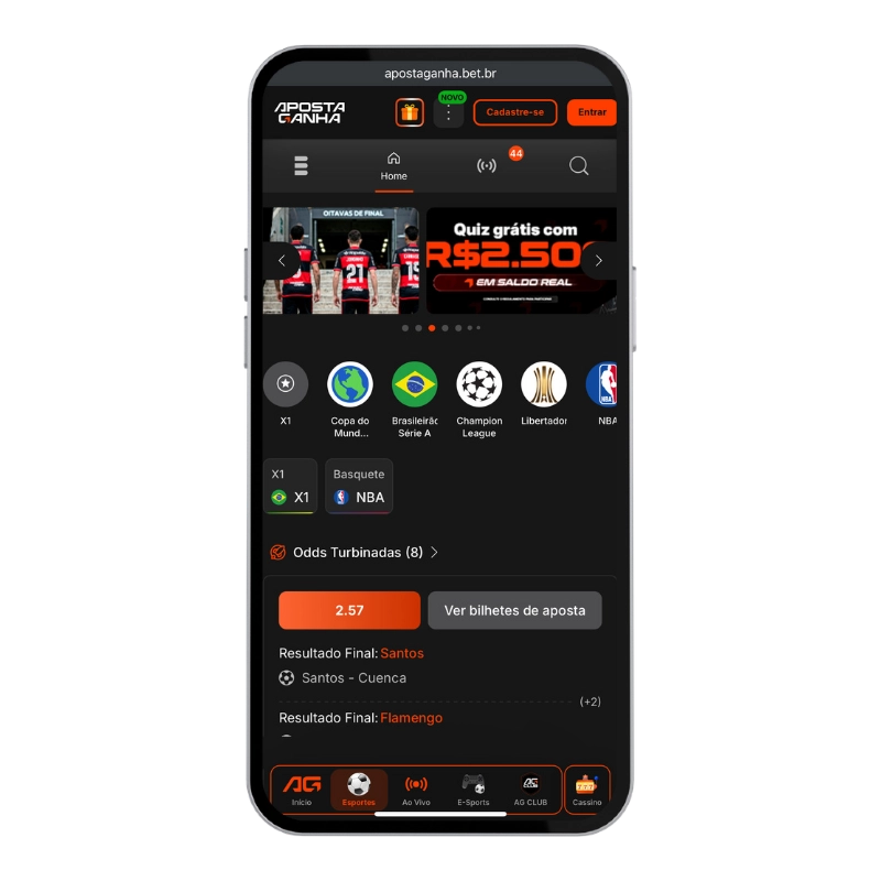 Tela do aplicativo Aposta Ganha em smartphone mostrando odds turbinadas, jogos de futebol e promoções em destaque, ilustrando uma das Melhores casas de apostas do Brasil para apostas esportivas e eventos ao vivo.